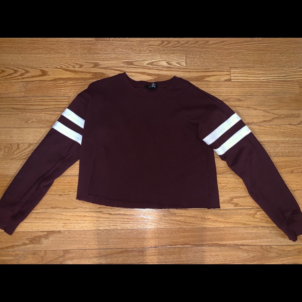 Forever 21 cropped maroon pull over